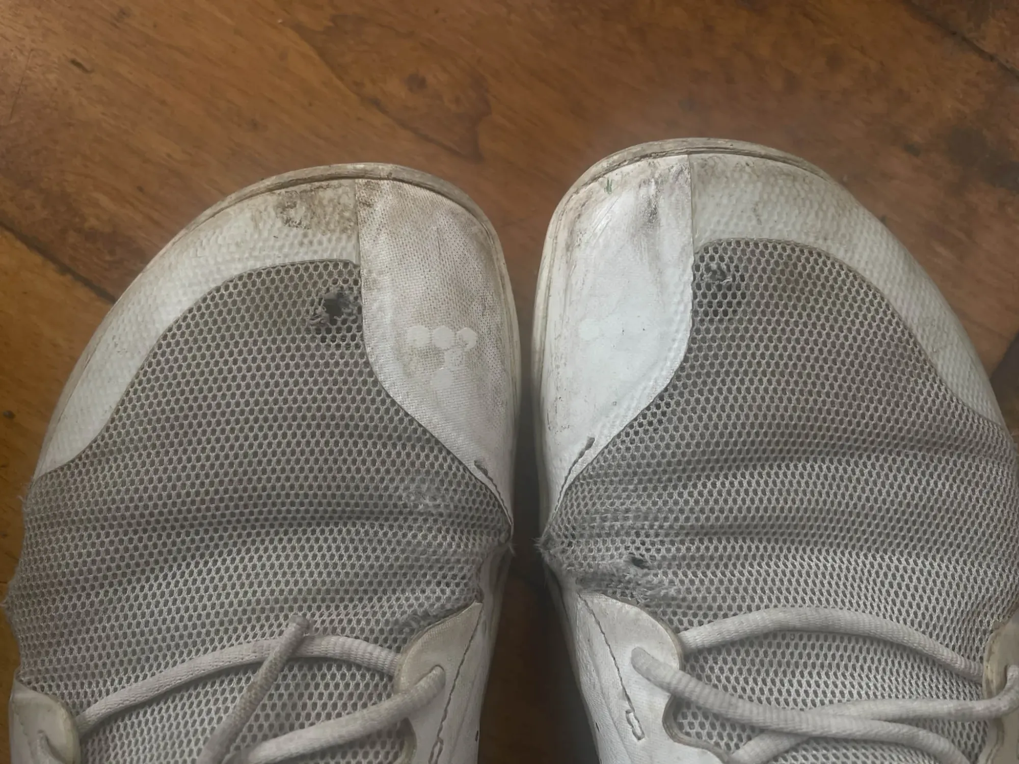 A strange wear pattern above the big toe of the Vivobarefoot Primus Lite III