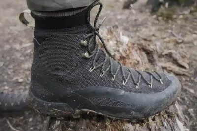 naglev combat wp boots