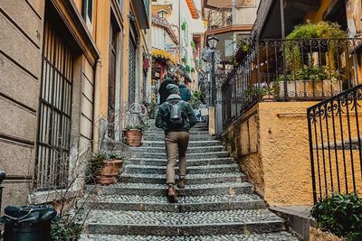 intentional meandering in Italy
